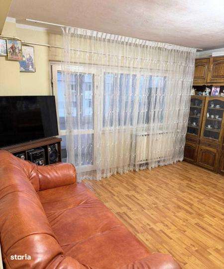 Apartament -3 camere - decomandat - Colentina