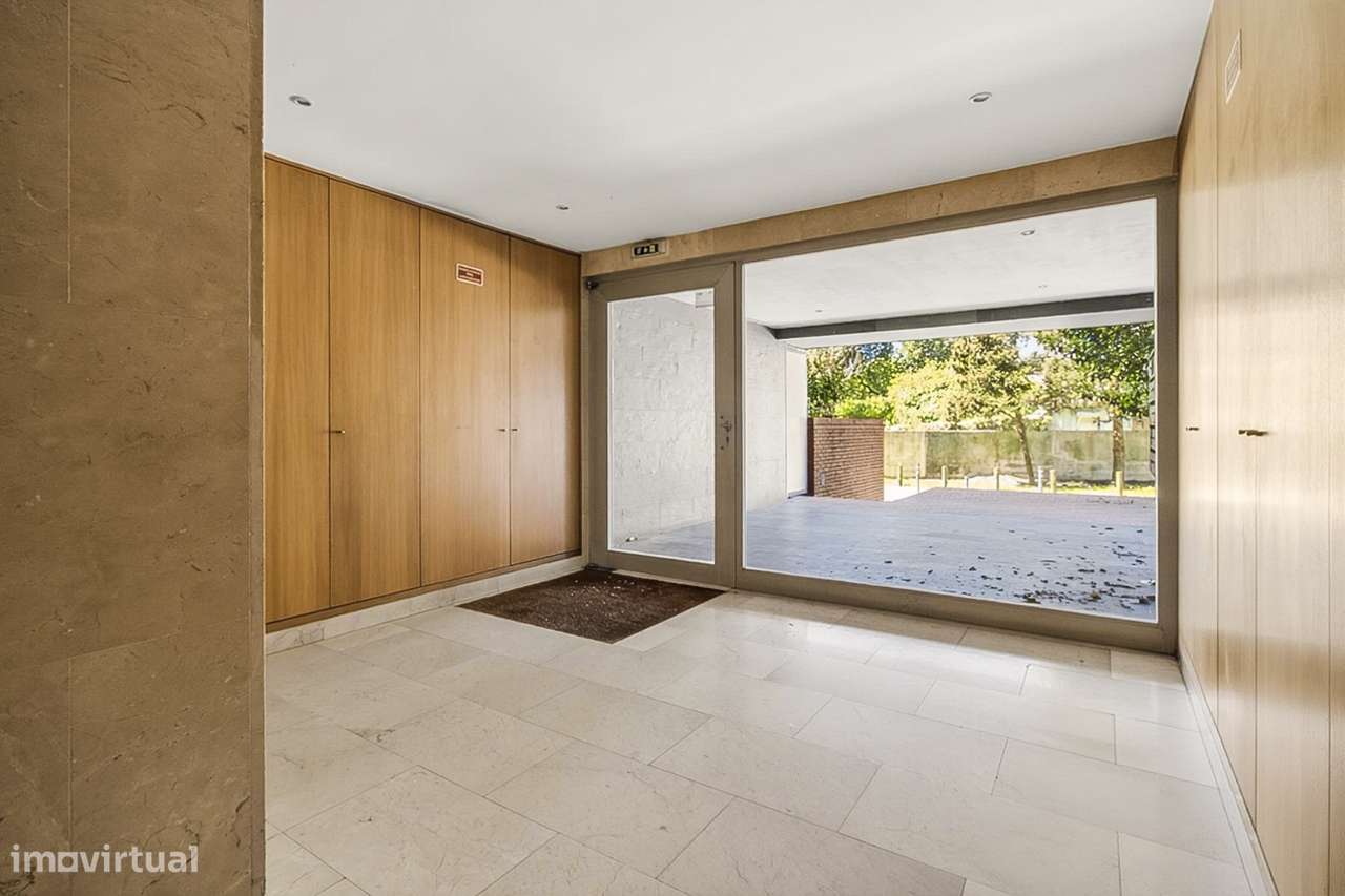 T3 Duplex com Jardim Privativo, O Conforto de uma Moradia  Porto-16