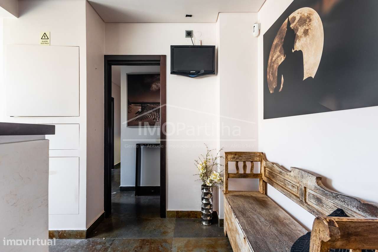 T2 c/ Projeto Aprovado em Condomínio de Prestígio com Piscina – Parede-6