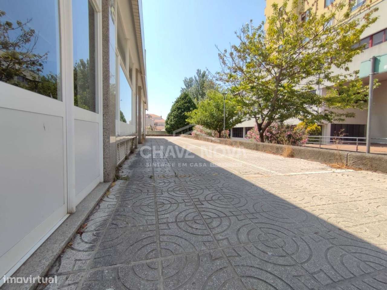 Loja independente c/ 4 frentes - Constituição, Porto - Grande imagem: 3/25