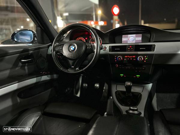 BMW 318 d Touring - 21