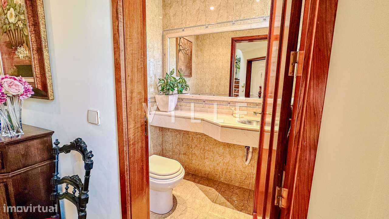 Moradia T4 com jardim - Grande imagem: 5/46