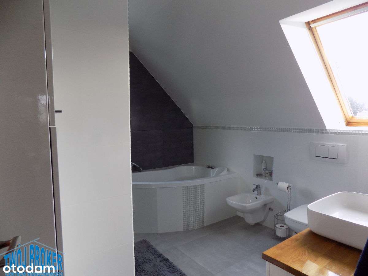 Dom na sprzedaż-8