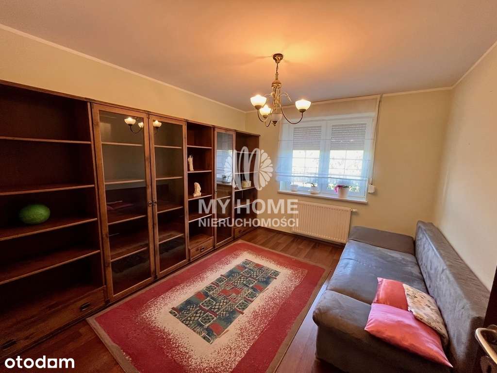 Przestronny Dom z Fotowoltaiką i Ogrodem-12