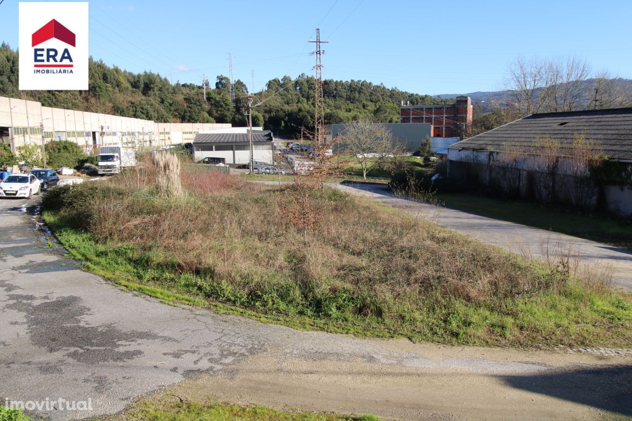 Lote industrial na zona Industrial da Palmeira