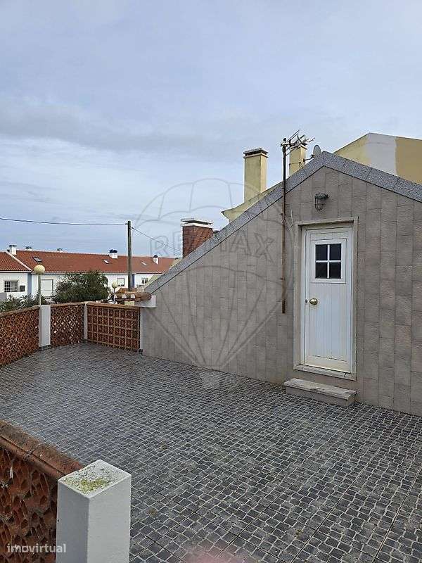 Moradia T2 para venda - Grande imagem: 2/29