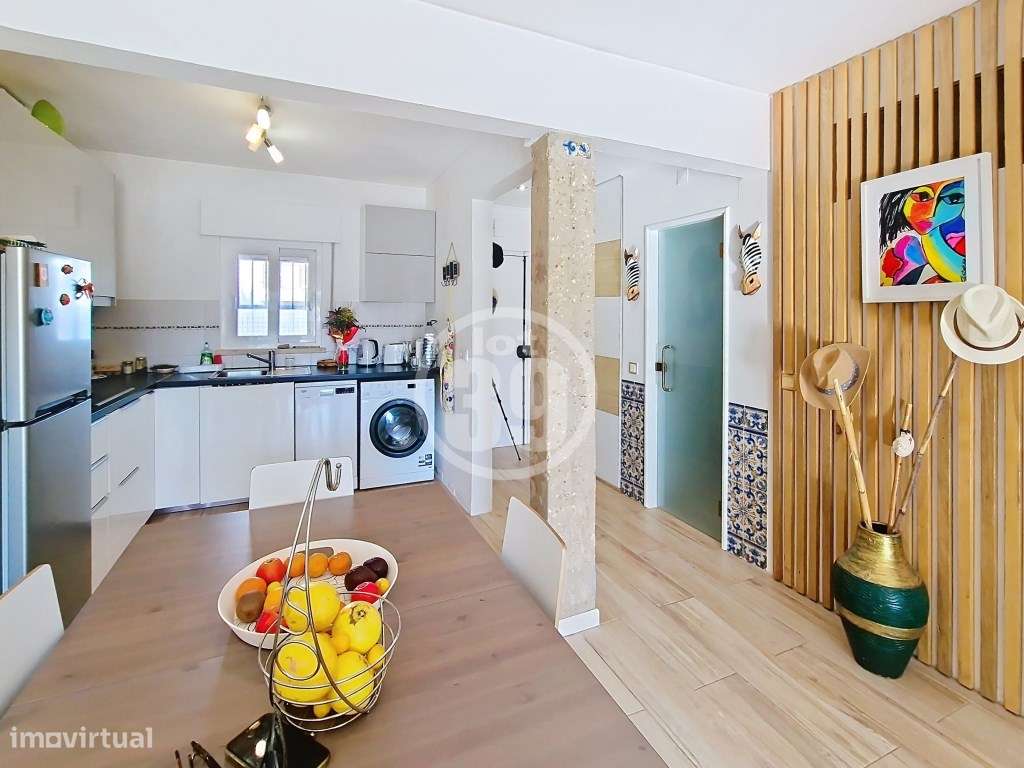 Apartamento com 1+1 quartos inserido num pequeno condomínio fechado...-8