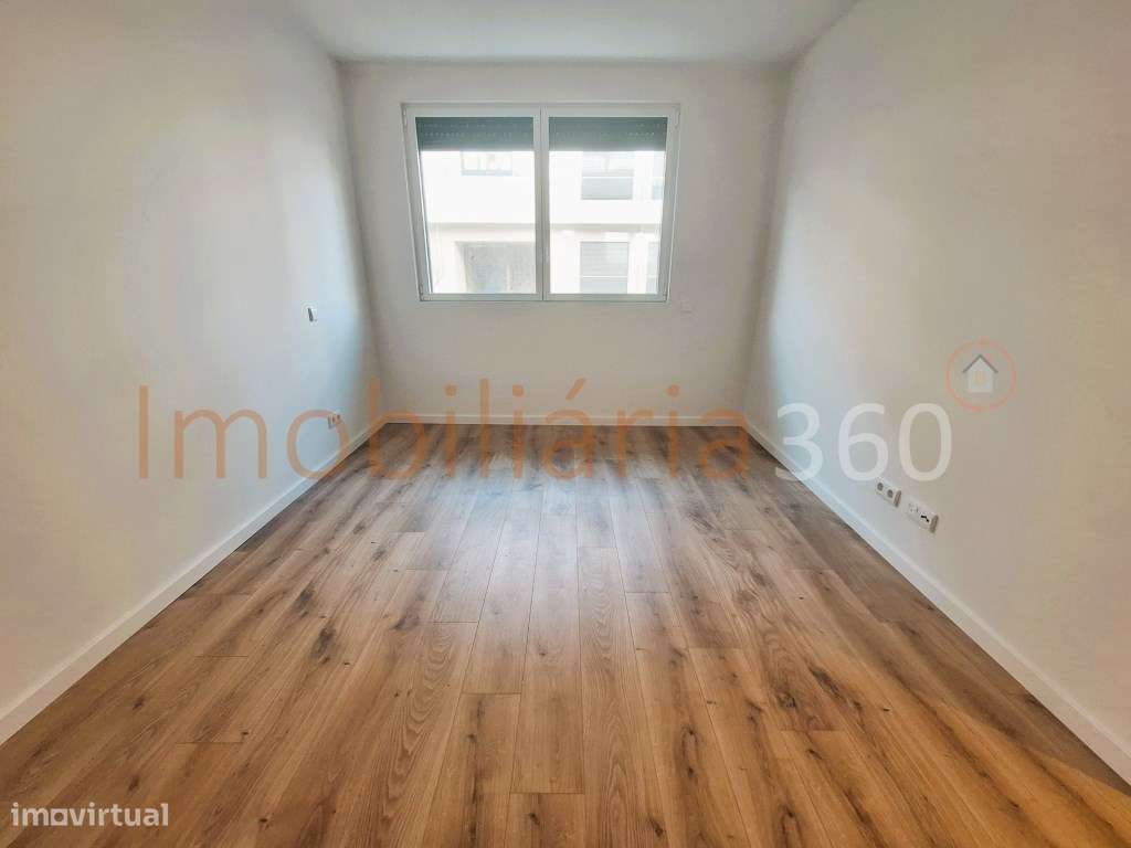 ** Apartamento T3 no Senhora do Porto Residence **-15