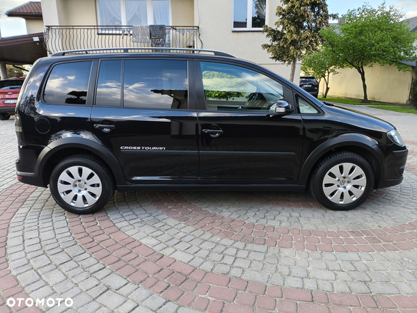 Volkswagen Touran 1.4 TSI Cross - 5