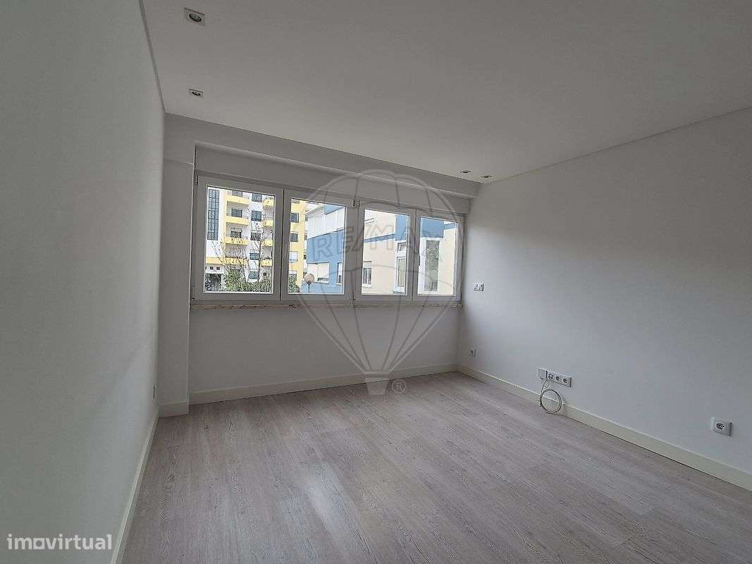 Apartamento T2 para arrendamento - Grande imagem: 4/7