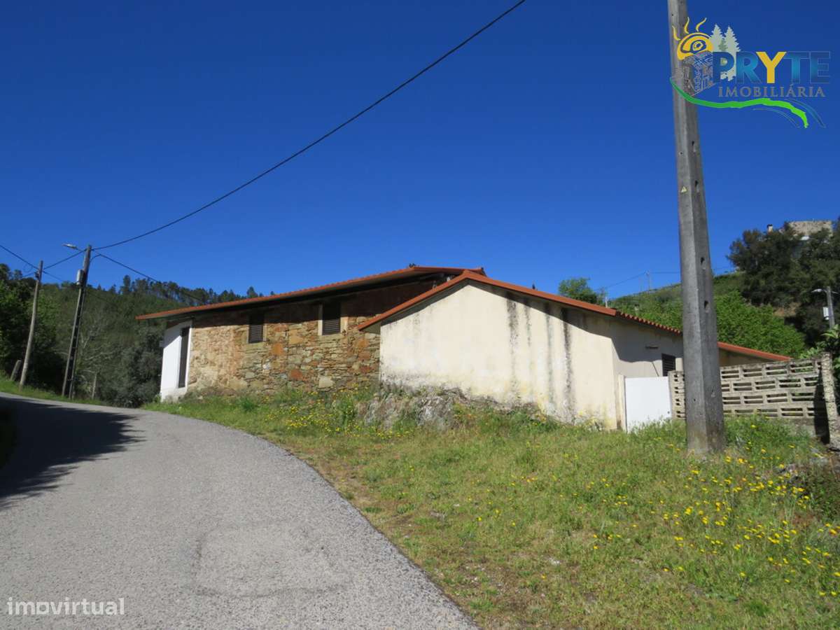 Duas moradias com potencial no Braçal – Proença-a-Nova - Grande imagem: 2/40