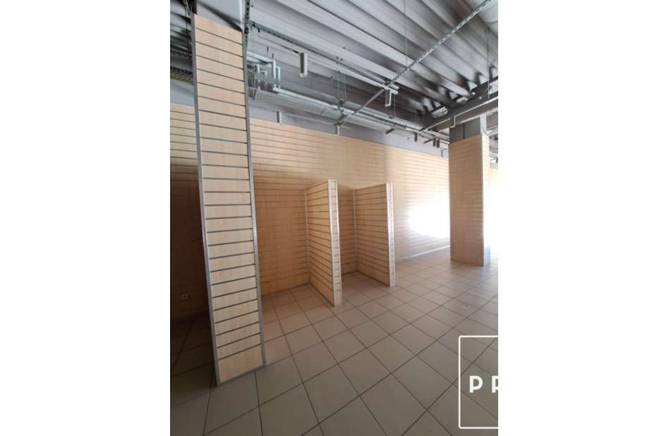 440m2 w Parku Handlowym TOPAZ - Pełny obrazek: 4/4