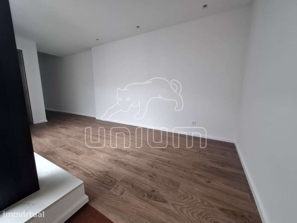 Apartamento T2 (Novo) - centro da cidade - Grande imagem: 4/5