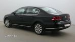 Volkswagen Passat - 2