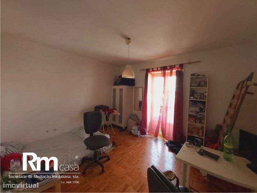 excelente prédio na Av. Emidio Navarro, junto ao Parque da Cidade-46