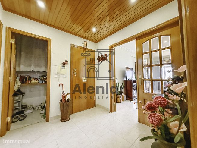 T3 com suite, garagem e vista campo – Castanheira do Ribatejo-10