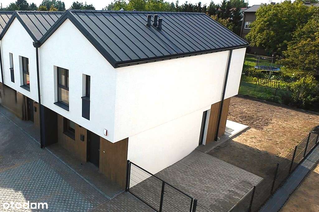 Energooszczędny dom z garażem. Okolice Portu Łódź.-12