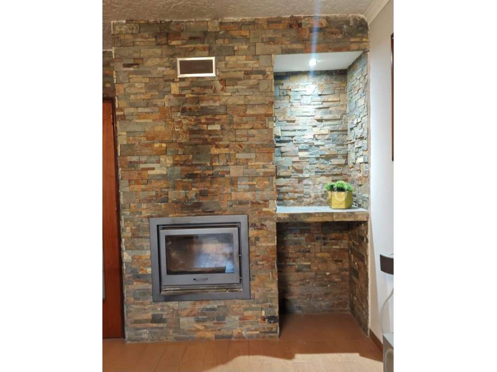 **Apartamento com Terraço em Fânzeres - Conforto e Luz Natural** - Grande imagem: 4/12