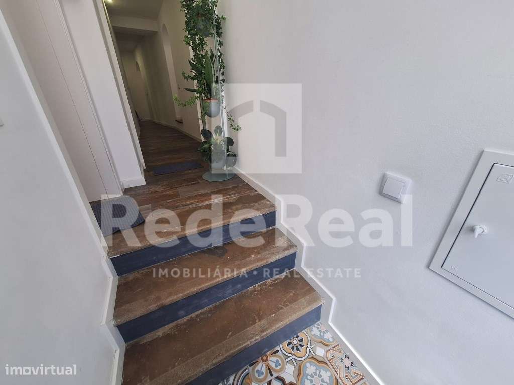 Moradia T4 com Vista Deslumbrante na Zona Histórica de Faro-16