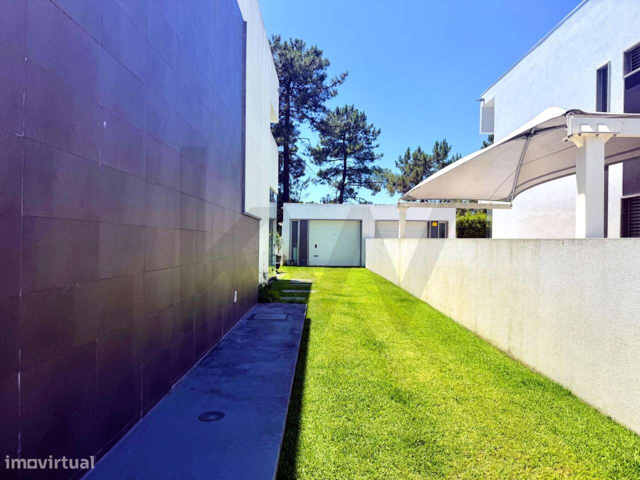 Moradia Isolada de Luxo, T5 com Piscina para a venda em Santo António-36