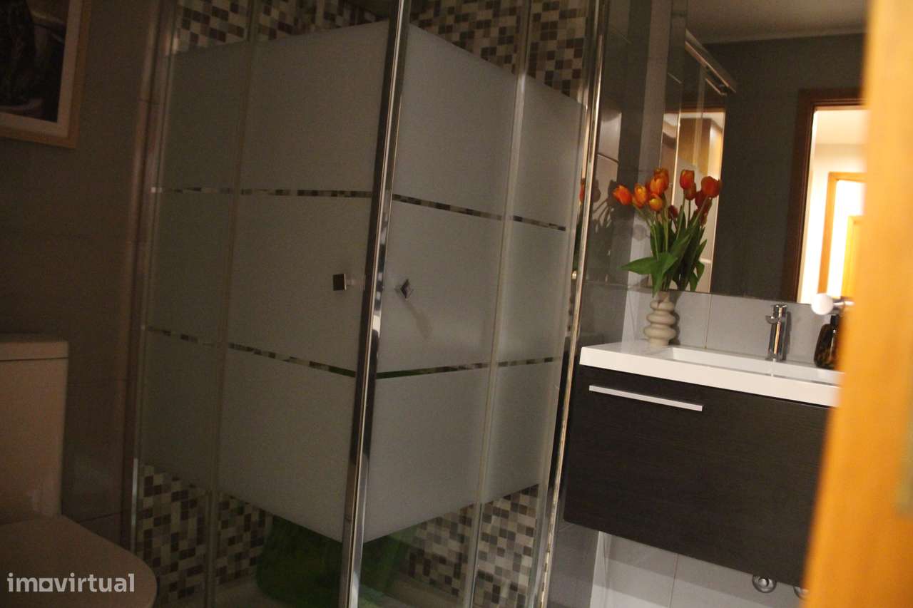 Apartamento T3 com 2 frentes na Maia-50