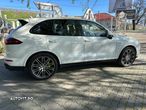 Porsche Cayenne S Hybrid Tiptronic S - 15