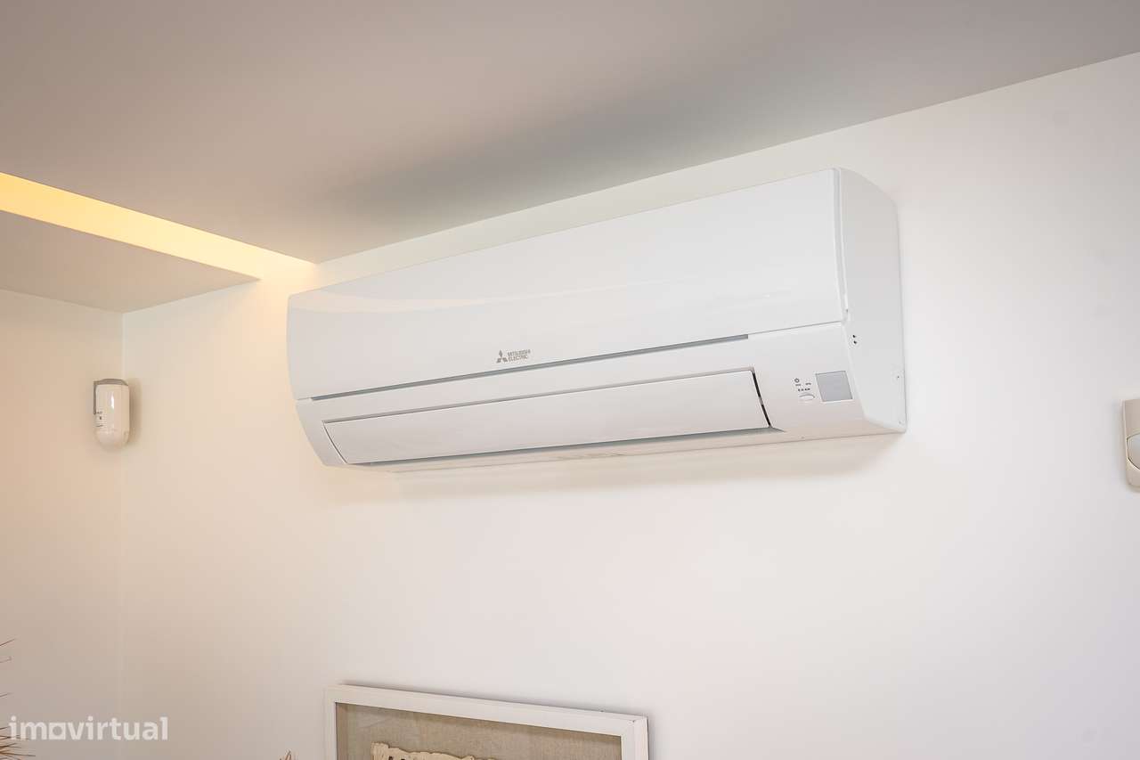 Moradia T3 com piscina, garagem na Aroeira-42