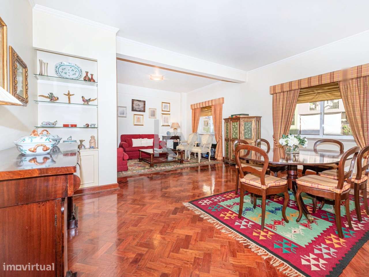 Excelente T3 com estacionamento no coração de Arroios! - Grande imagem: 4/25