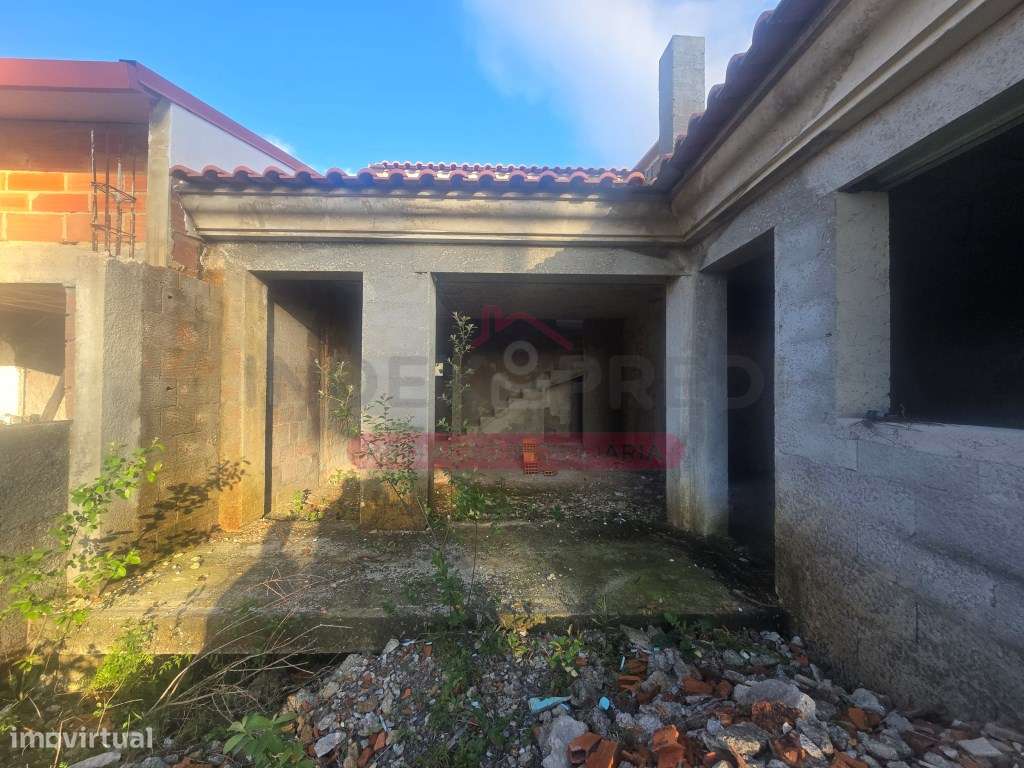 Moradia C/ dois pisos em Construção - Águeda-8