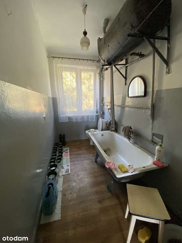 Mieszkanie z potencjałem. Dwa pokoje, oddzielna kuchnia. Do remontu - Pełny obrazek: 5/5