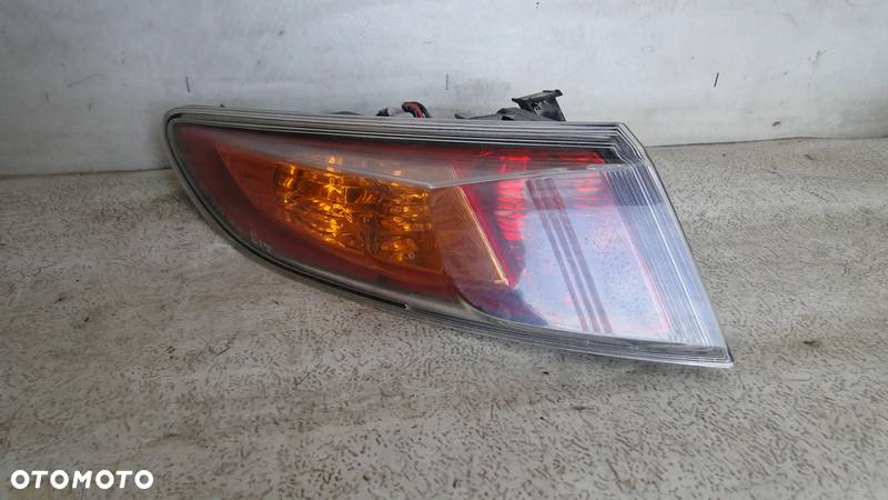 HONDA CIVIC VIII UFO 5D LAMPA LEWA TYŁ TYLNA EUROPA - 1