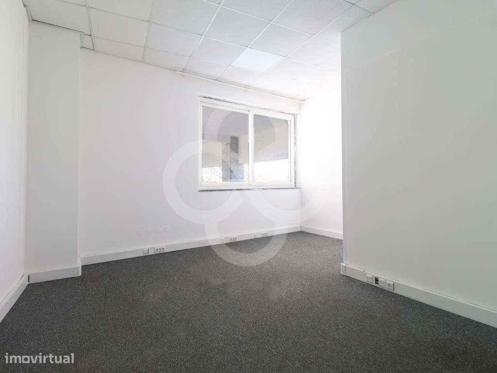 Escritório em Telheiras Localização Estratégica situado em Lisboa-12