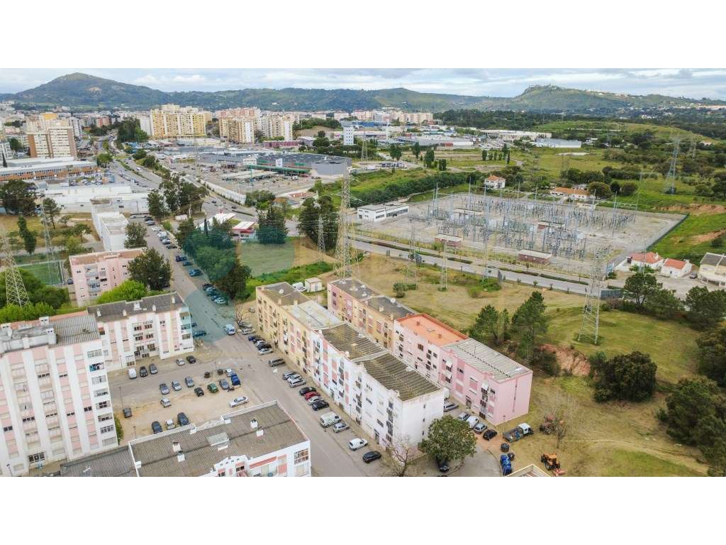 Apartamento T3 pronto a habitar | Vale do Cobro, Setúbal-38