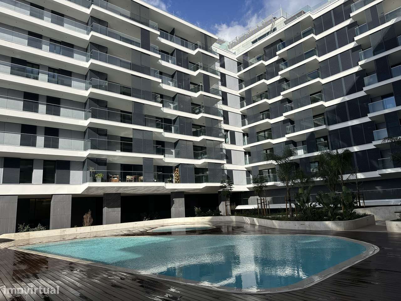 T2 em condomínio de luxo nas Avenidas Novas - Grande imagem: 2/20