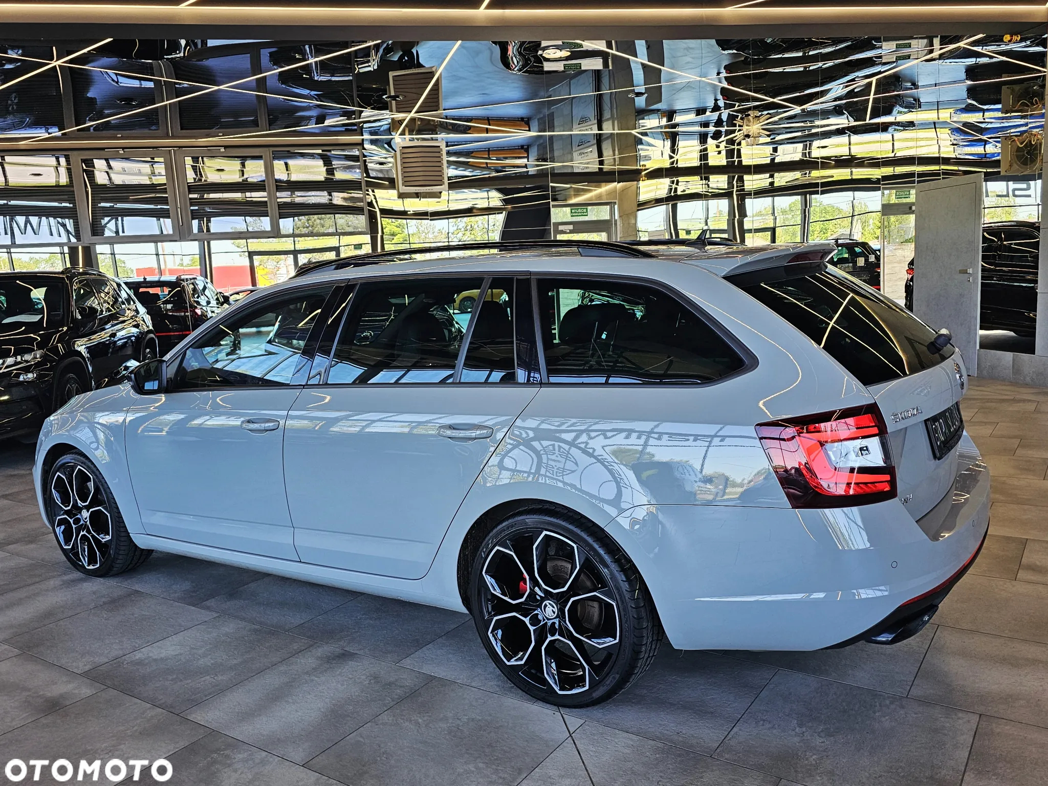 Skoda Octavia Combi 2.0 TDI 4x4 DSG RS - 5