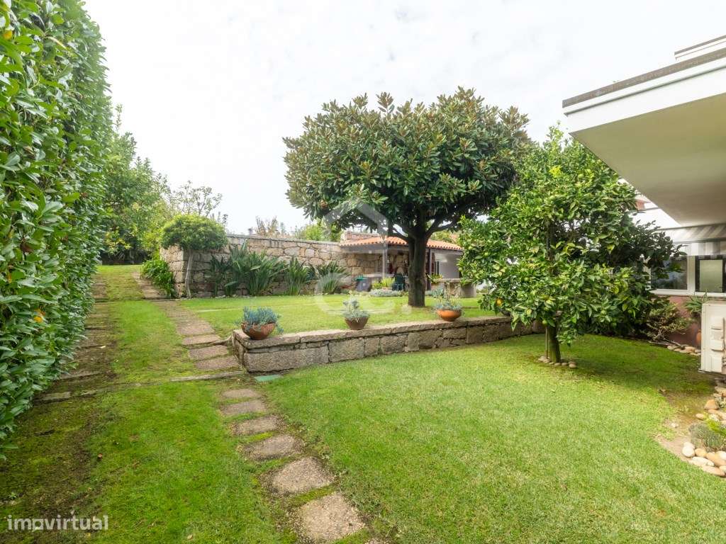 Moradia Individual de Luxo T4 às Portas da Cidade - Gavião, Famalicão-36