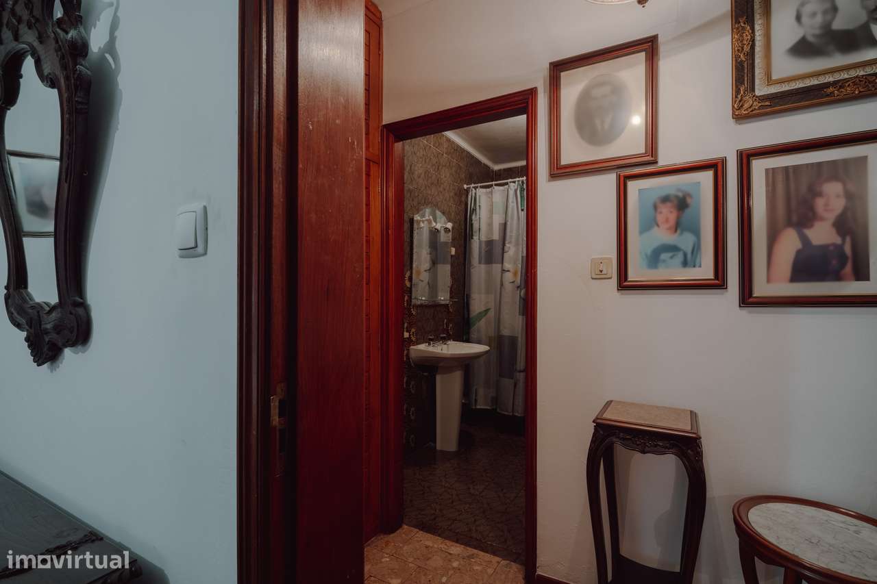 T2 no Centro de Famalicão – Oportunidade de Investimento - Grande imagem: 3/17