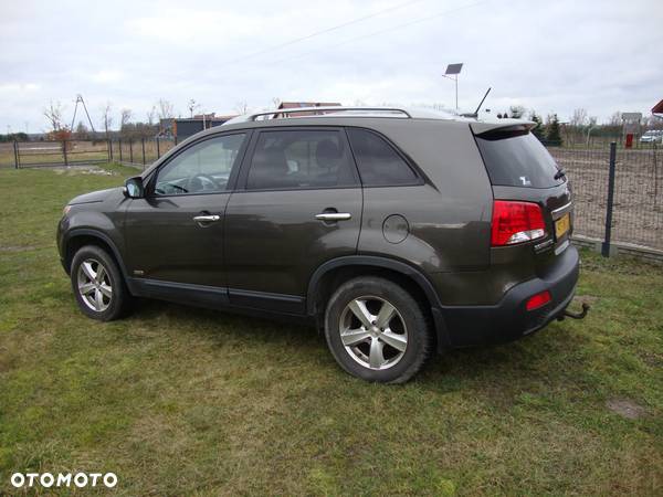 Kia Sorento 2.0 CRDI M - 6