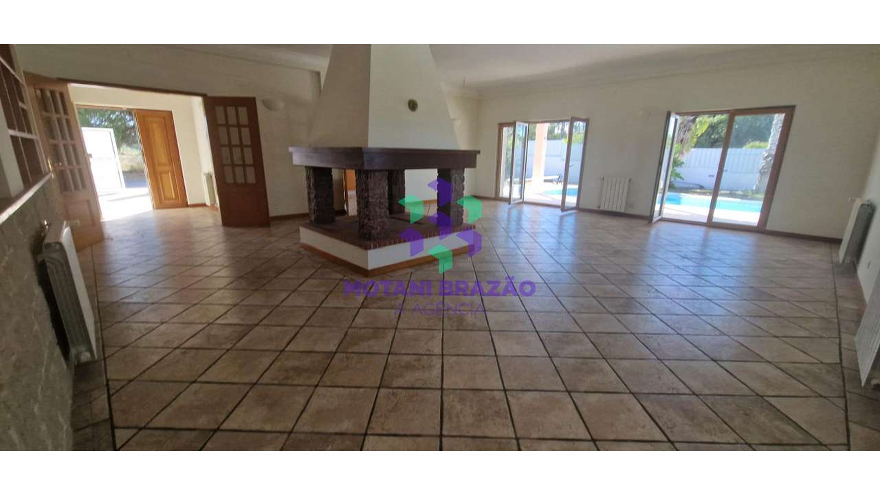 Magnífica Moradia Sesimbra c/Piscina-31