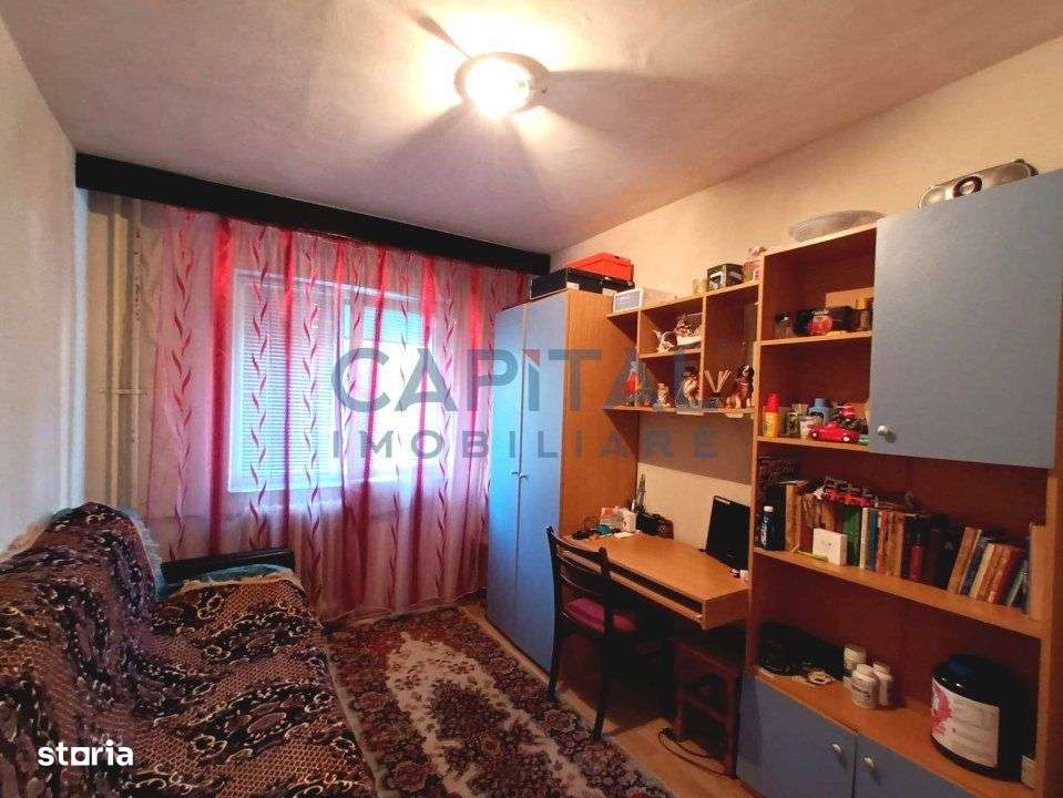 Vanzare apartament 3 camere, semidecomandat, zona Big, Manastur - Imagine principală: 3/10