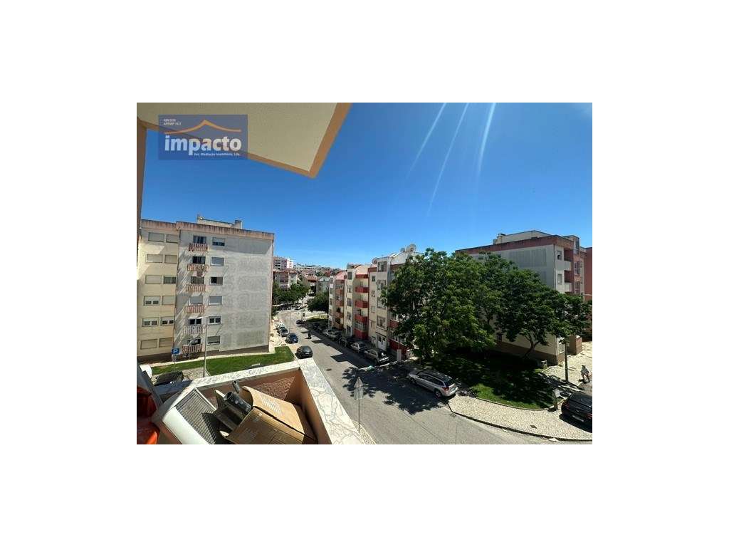 T1 REMODELADO, Open Space, wc c/ janela, cozinha equipada, varanda,...-8