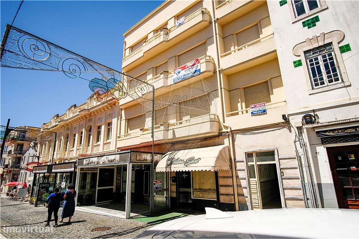 Prédio  para venda - Grande imagem: 2/50