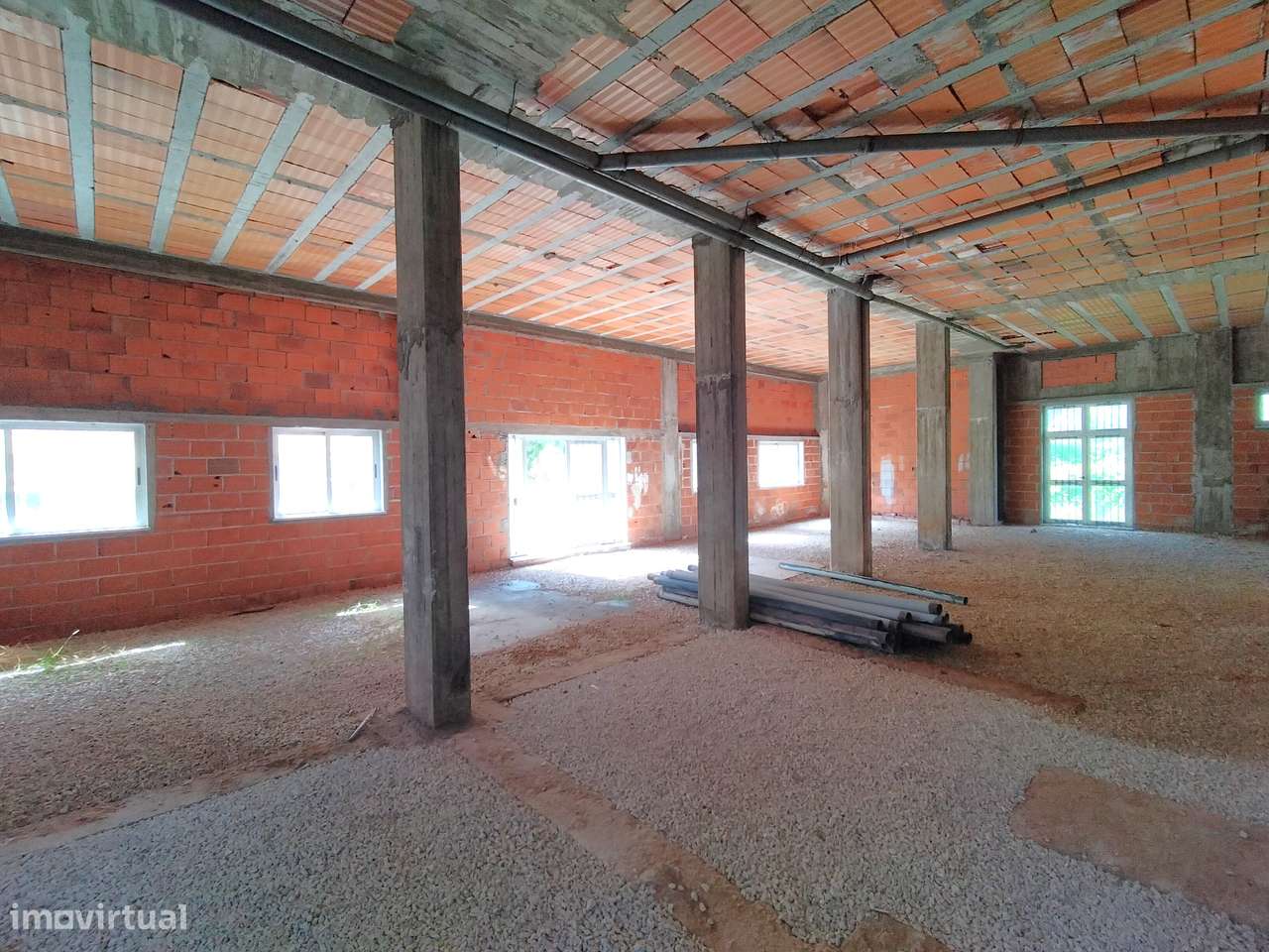 Espaço para serviços ou armazém Junto à Solum - Grande imagem: 3/5