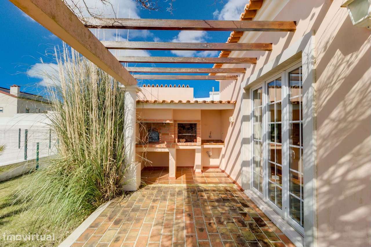 Moradia T6 com Piscina aquecida, Court de Ténis e Jardim na Lourinhã –-33