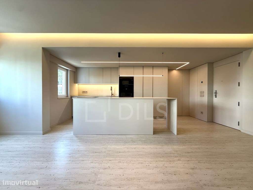 Apartamento T2 remodelado e com cozinha equipada, no Monte Estoril - Grande imagem: 4/20