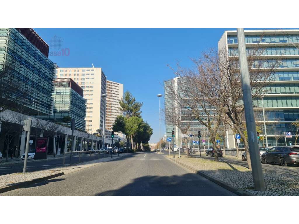 Apartamento T1 mobilado para arrendamento no Parque das Nações - Grande imagem: 2/5