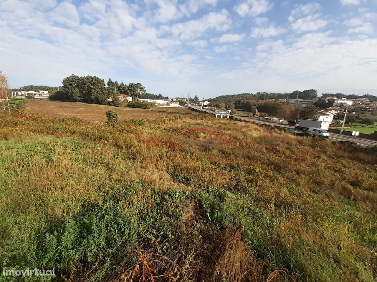 Terreno para construção com área total de 3.765M2 na freguesia de Ribe