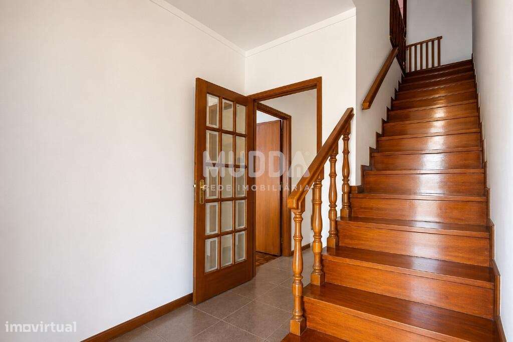 Apartamento T3 Duplex  no coração de Ovar – conforto, espaço e localiz-20