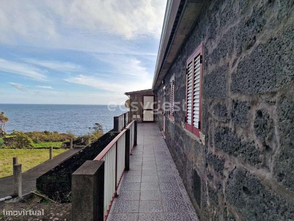 Encantadora Moradia com Vista Mar na Costa Sul da Ilha do Pico - Grande imagem: 3/21