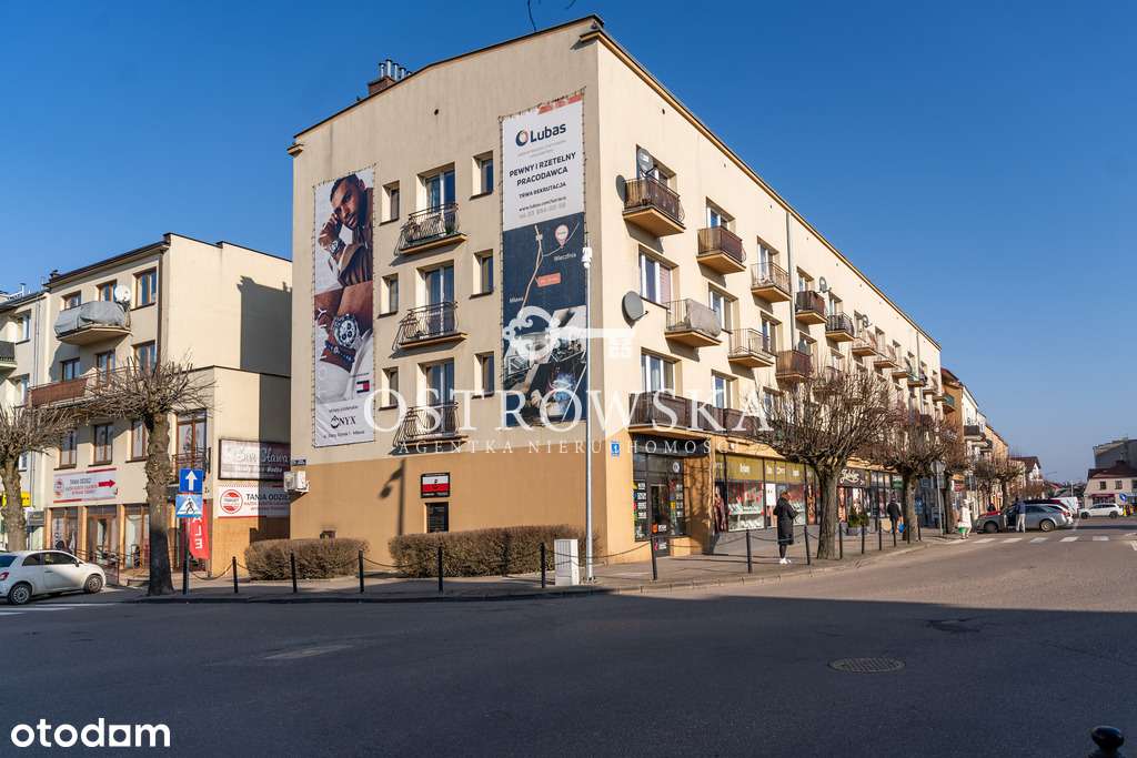 Lokal usługowy z piwnicą na Starym Rynku! - Pełny obrazek: 2/6